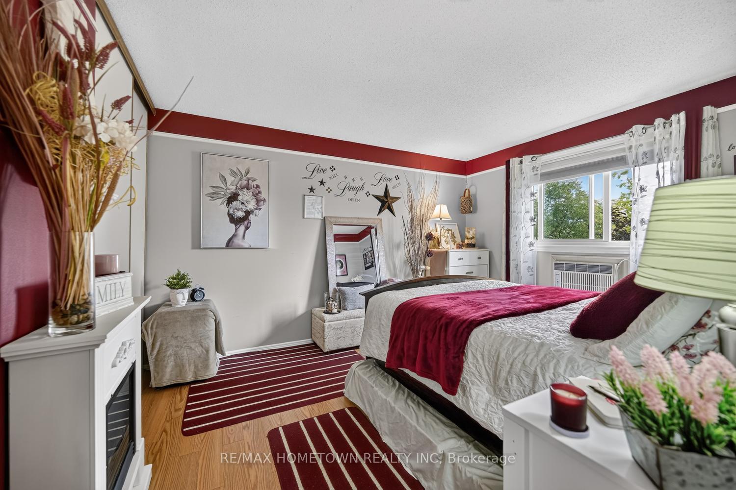 Photo 16 of Unit 16, 14 Charlotte Place, Brockville, Brockville — HOMEH