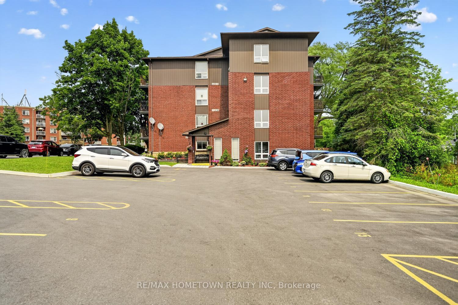 Photo 20 of Unit 16, 14 Charlotte Place, Brockville, Brockville — HOMEH