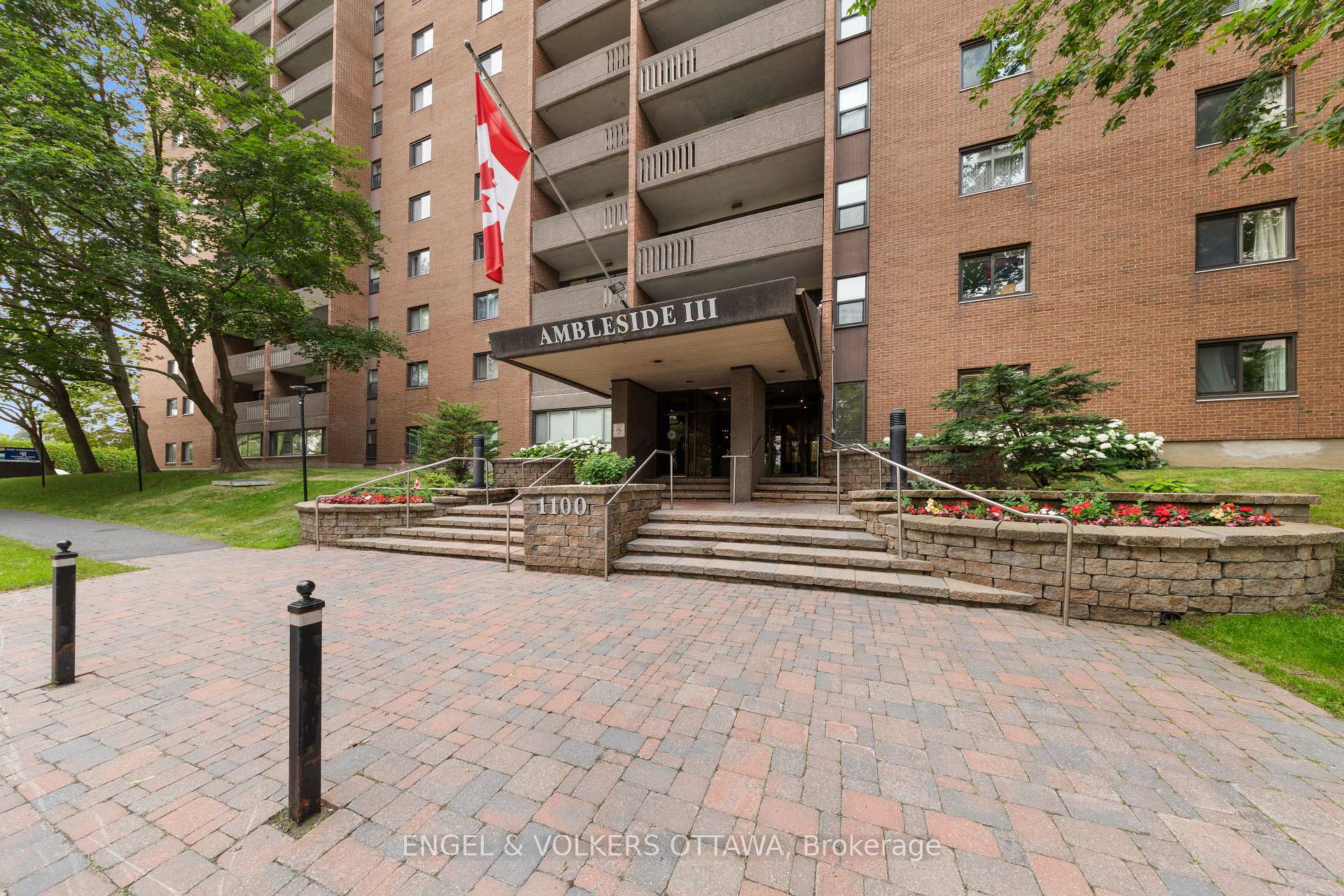 Photo 3 of Unit 516, 1100 Ambleside Drive, Ottawa, Woodroffe — HOMEH