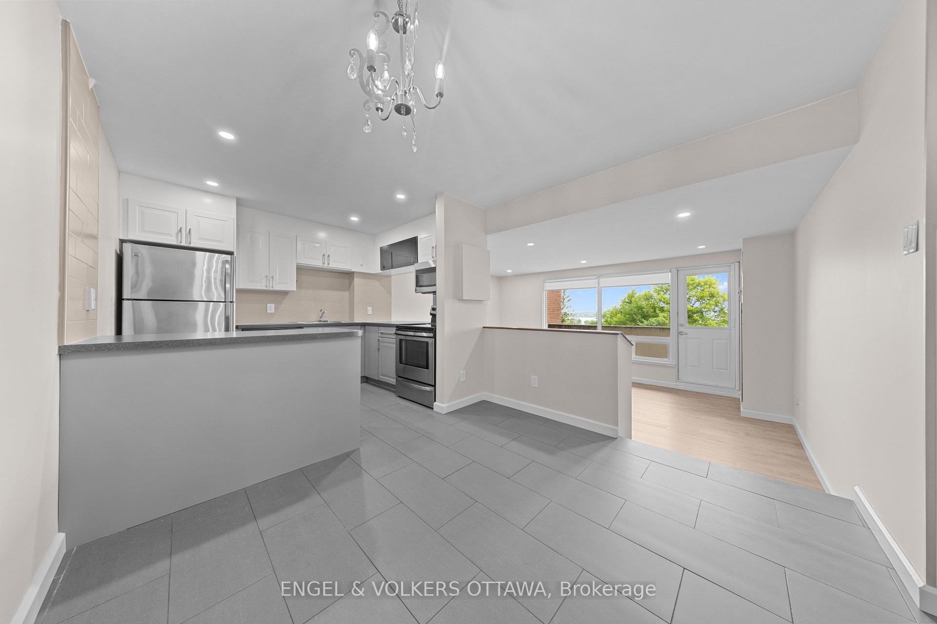Photo 6 of Unit 516, 1100 Ambleside Drive, Ottawa, Woodroffe — HOMEH
