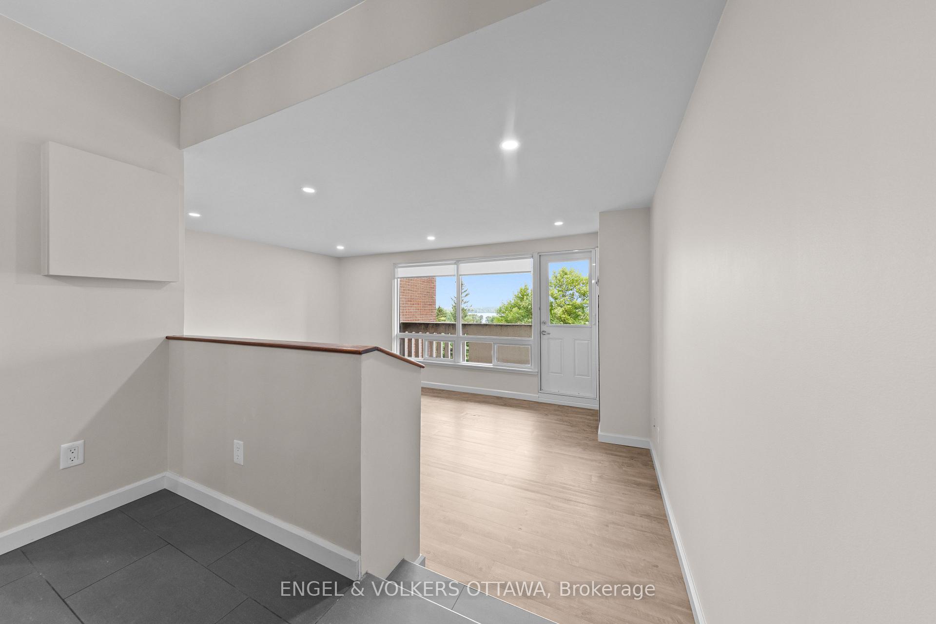 Photo 16 of Unit 516, 1100 Ambleside Drive, Ottawa, Woodroffe — HOMEH