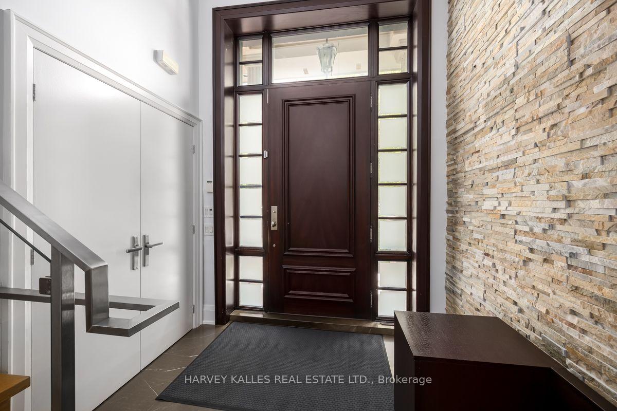 Photo 5 of 562 Bedford Park Avenue, Toronto, Bedford Park-Nortown — HOMEH