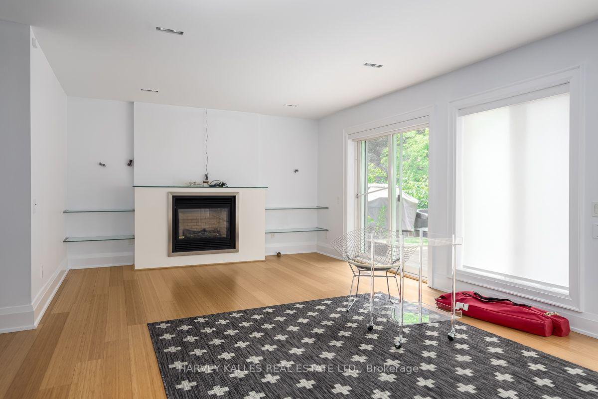Photo 17 of 562 Bedford Park Avenue, Toronto, Bedford Park-Nortown — HOMEH