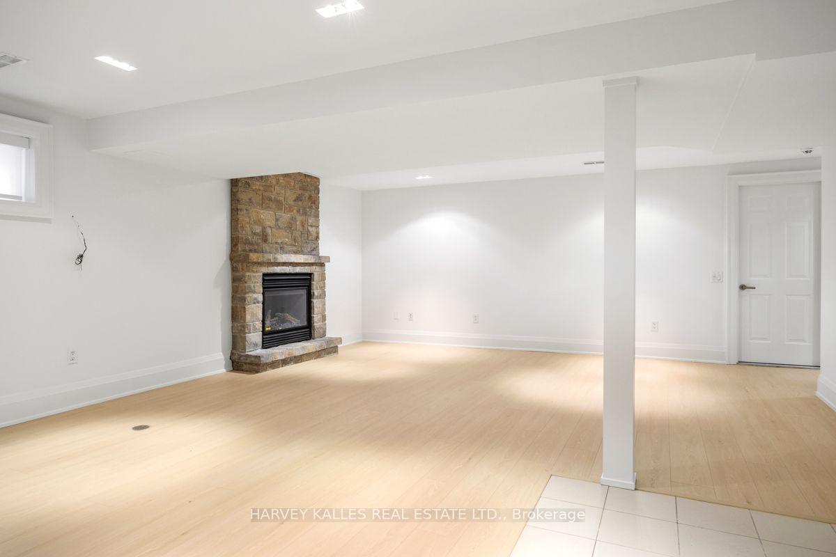 Photo 34 of 562 Bedford Park Avenue, Toronto, Bedford Park-Nortown — HOMEH