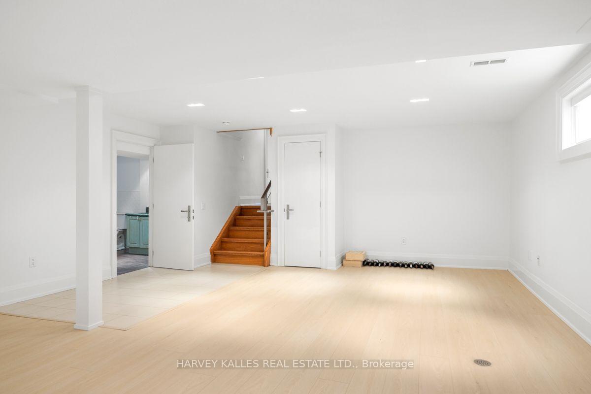 Photo 35 of 562 Bedford Park Avenue, Toronto, Bedford Park-Nortown — HOMEH