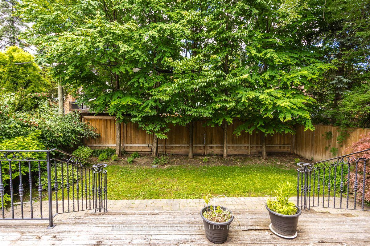 Photo 38 of 562 Bedford Park Avenue, Toronto, Bedford Park-Nortown — HOMEH