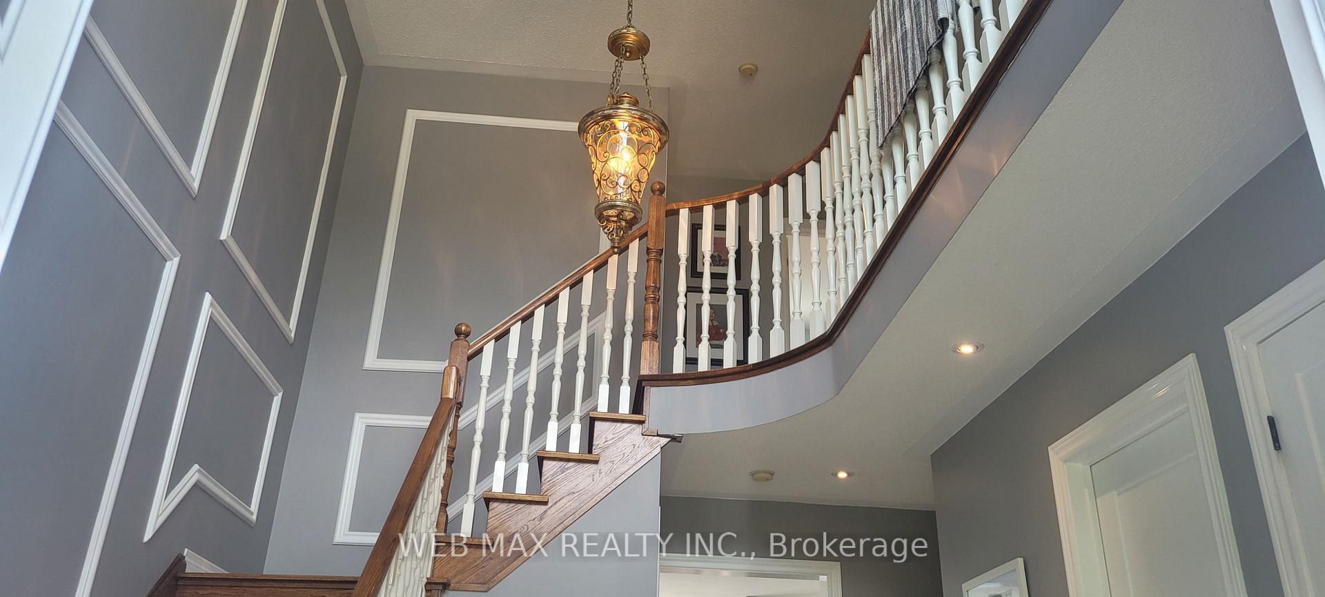 Photo 5 of 22 Ashbury Crescent, Caledon, Bolton East — HOMEH