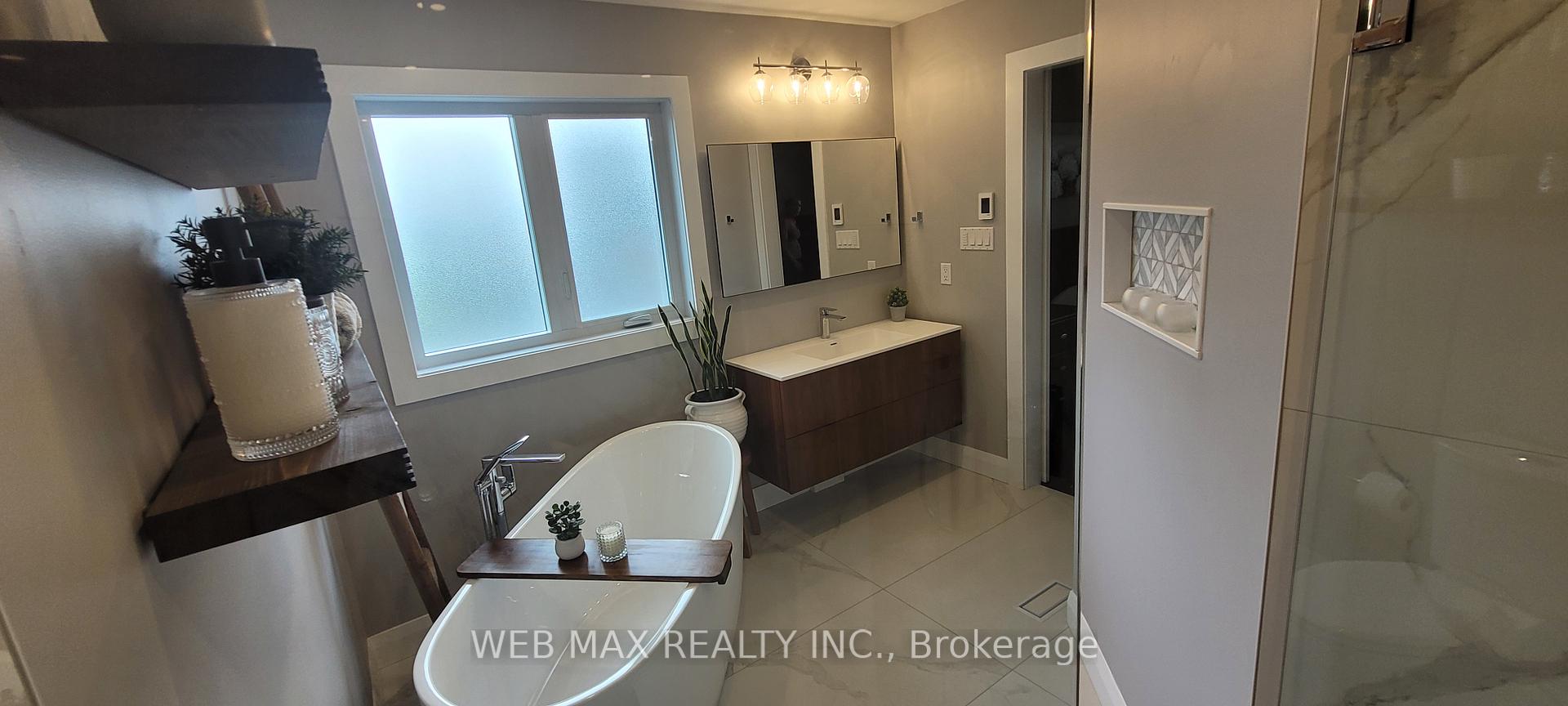Photo 30 of 22 Ashbury Crescent, Caledon, Bolton East — HOMEH