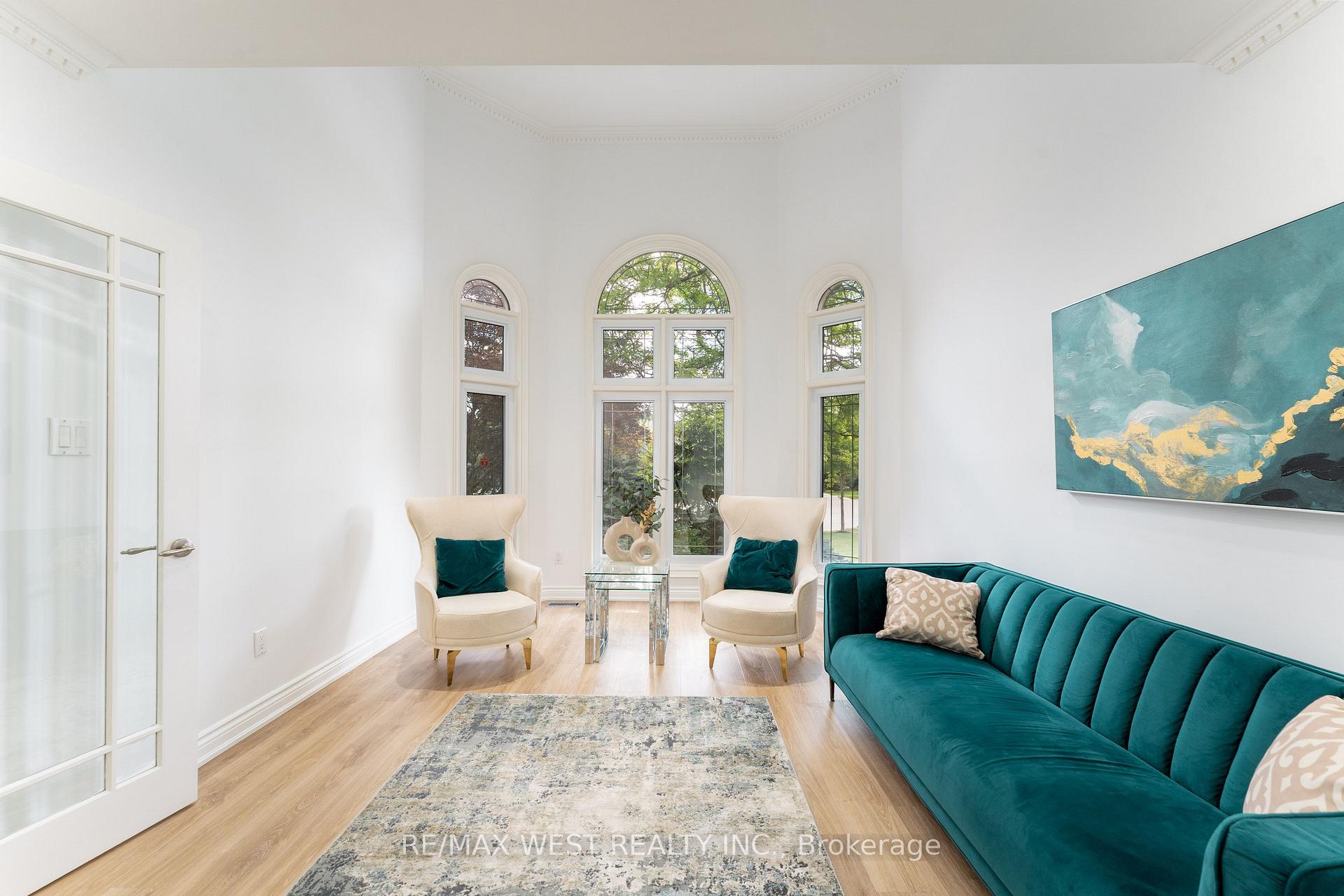 Photo 10 of 72 Alpha Court, Vaughan, Islington Woods — HOMEH