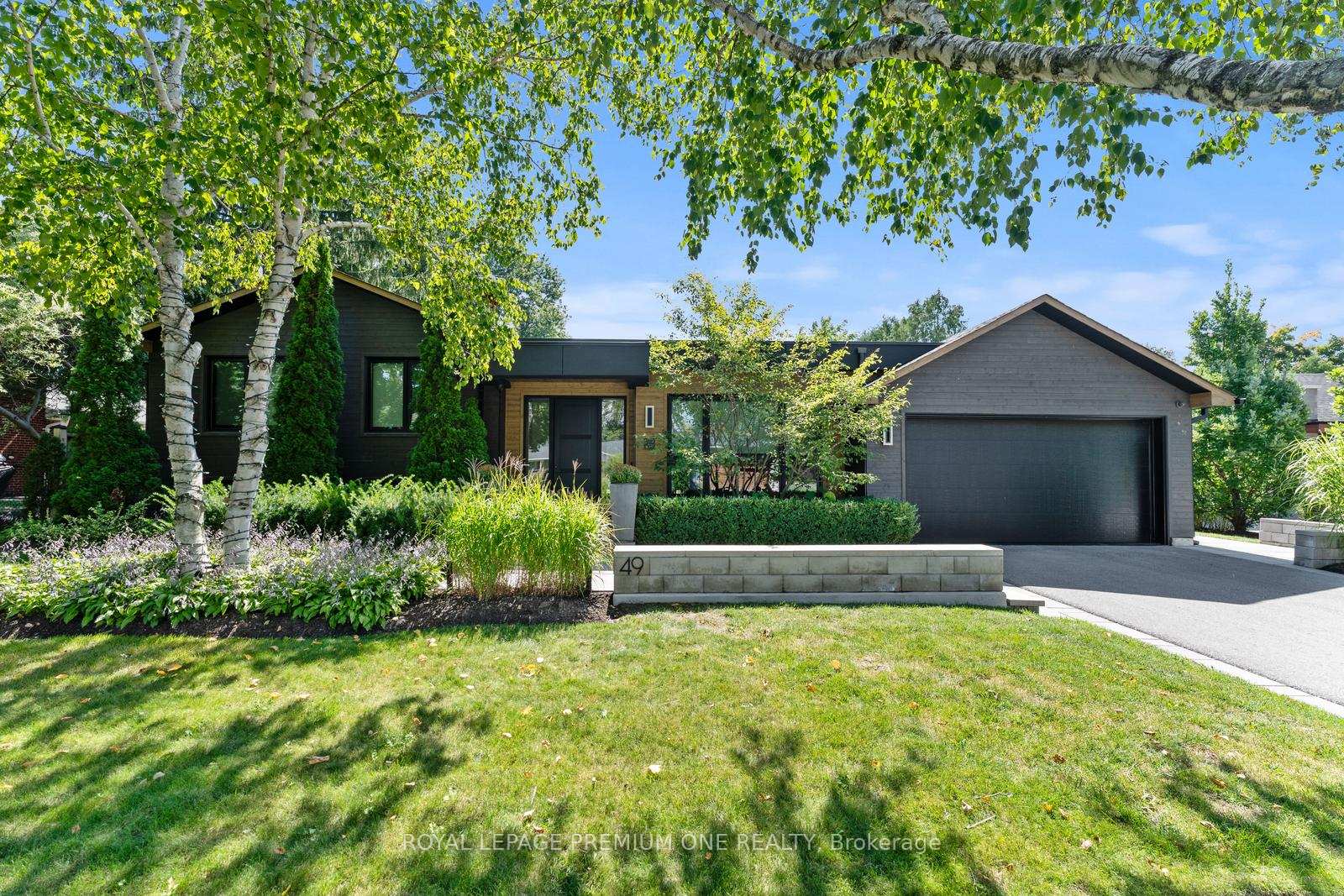 Photo 7 of 49 Norman Drive, King, King City — HOMEH