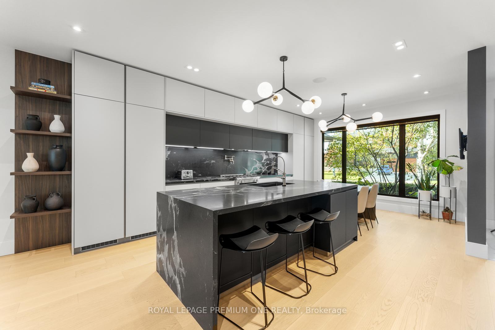 Photo 13 of 49 Norman Drive, King, King City — HOMEH