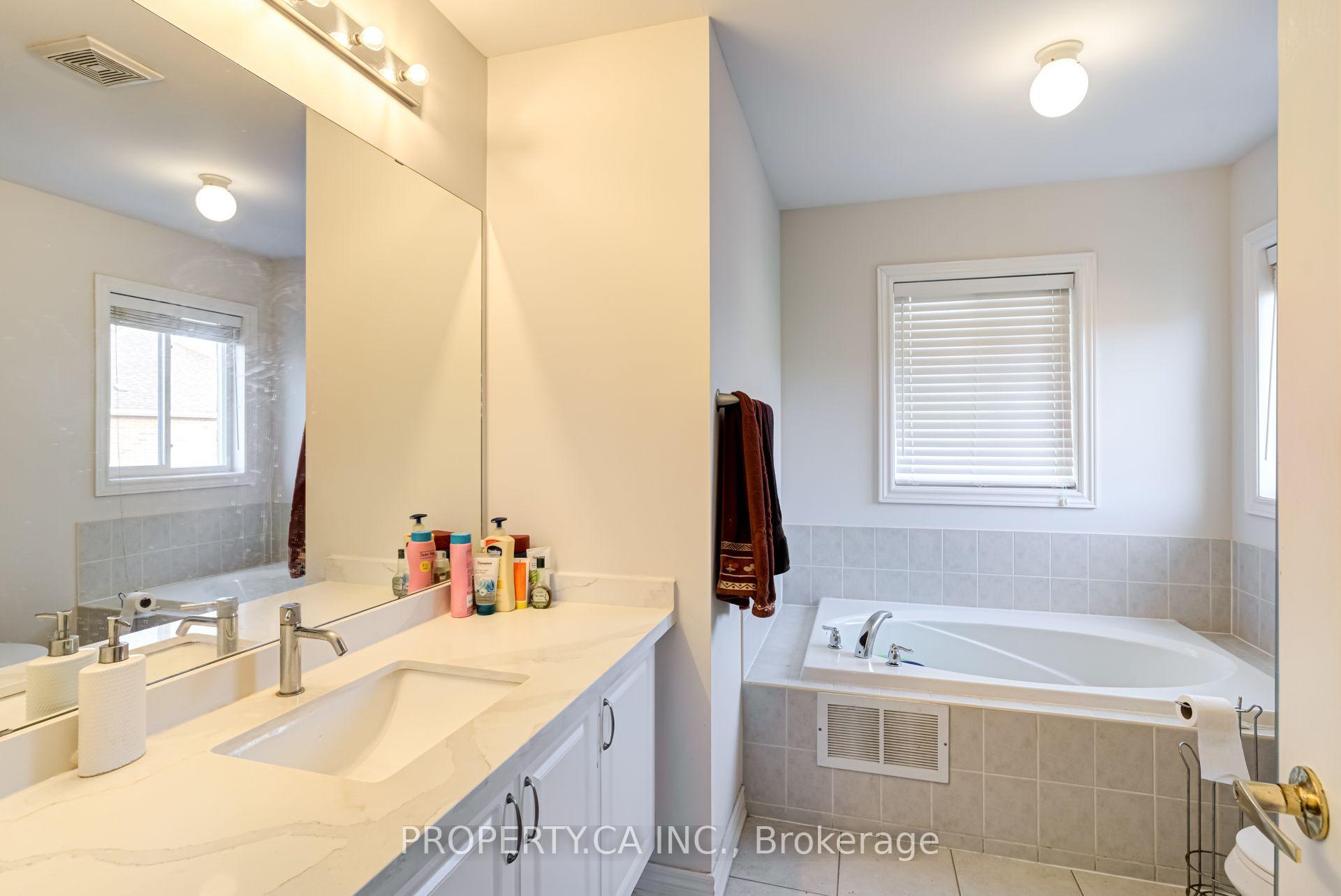 Photo 28 of 66 Fishing Crescent, Brampton, Madoc — HOMEH