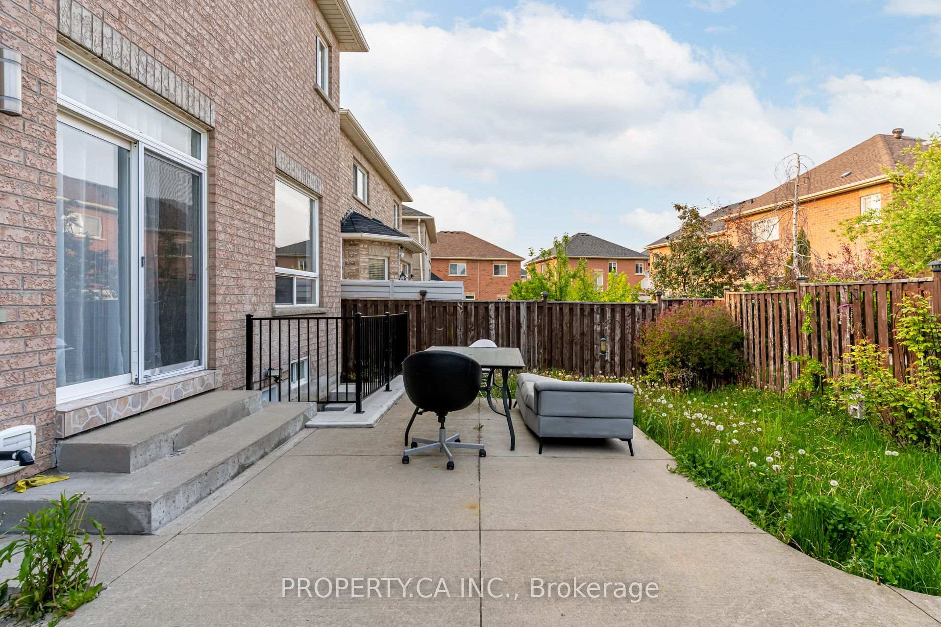 Photo 36 of 66 Fishing Crescent, Brampton, Madoc — HOMEH