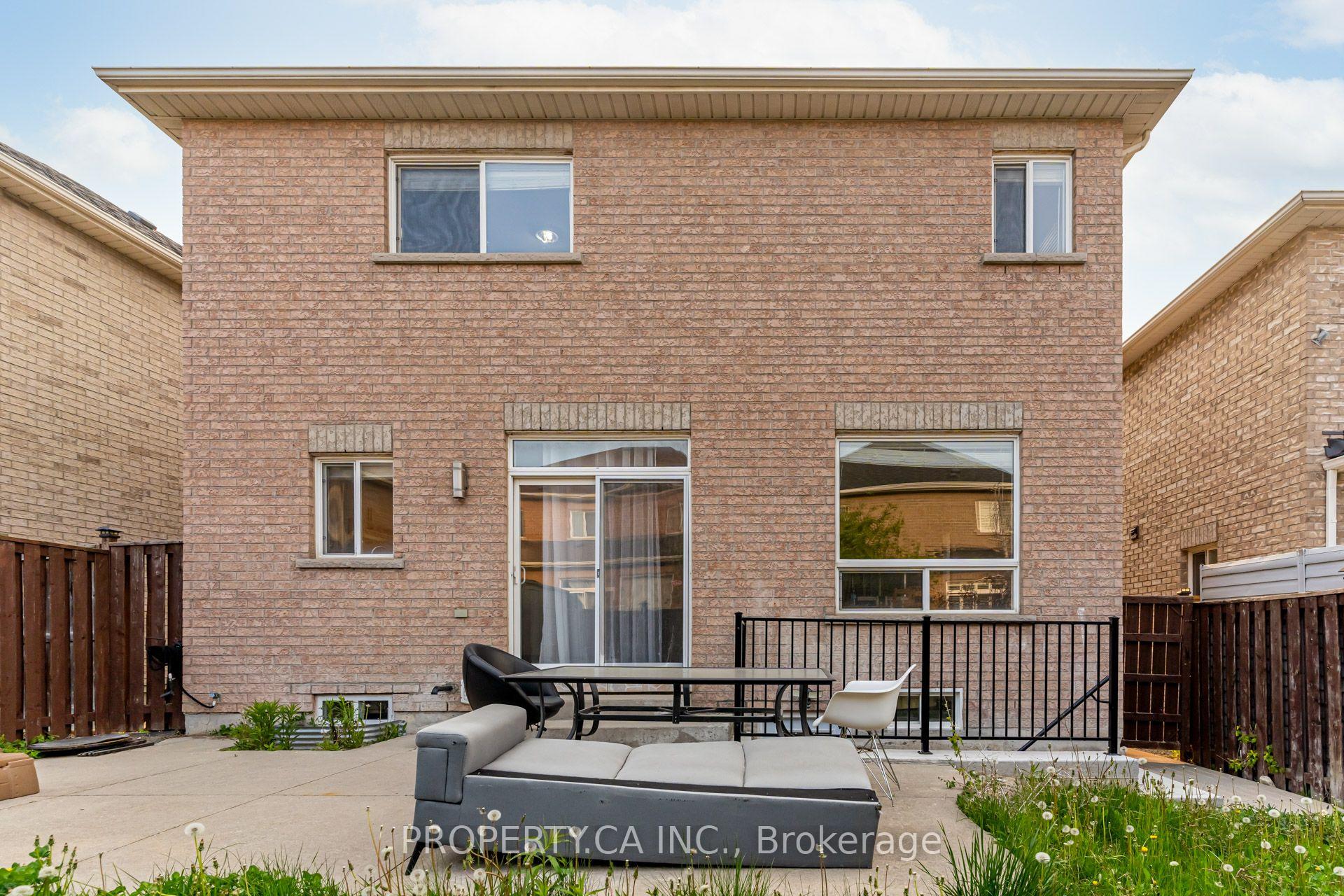 Photo 37 of 66 Fishing Crescent, Brampton, Madoc — HOMEH