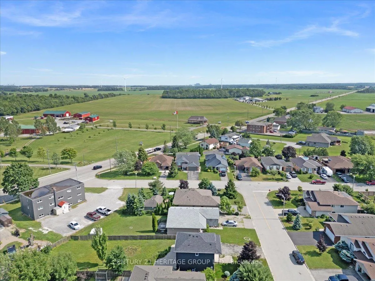 Photo 45 of 5 Vera Street, Haldimand, Nanticoke — HOMEH