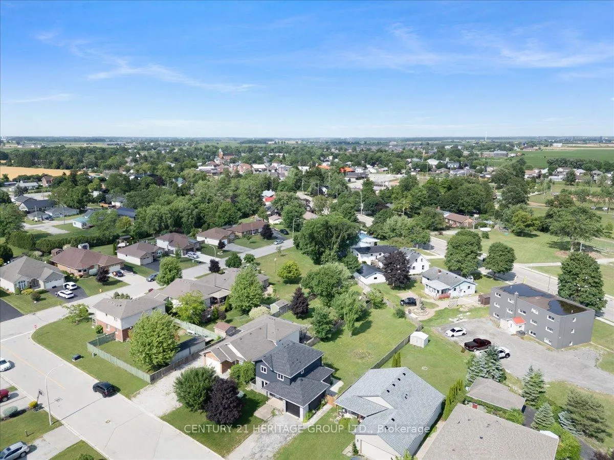 Photo 48 of 5 Vera Street, Haldimand, Nanticoke — HOMEH