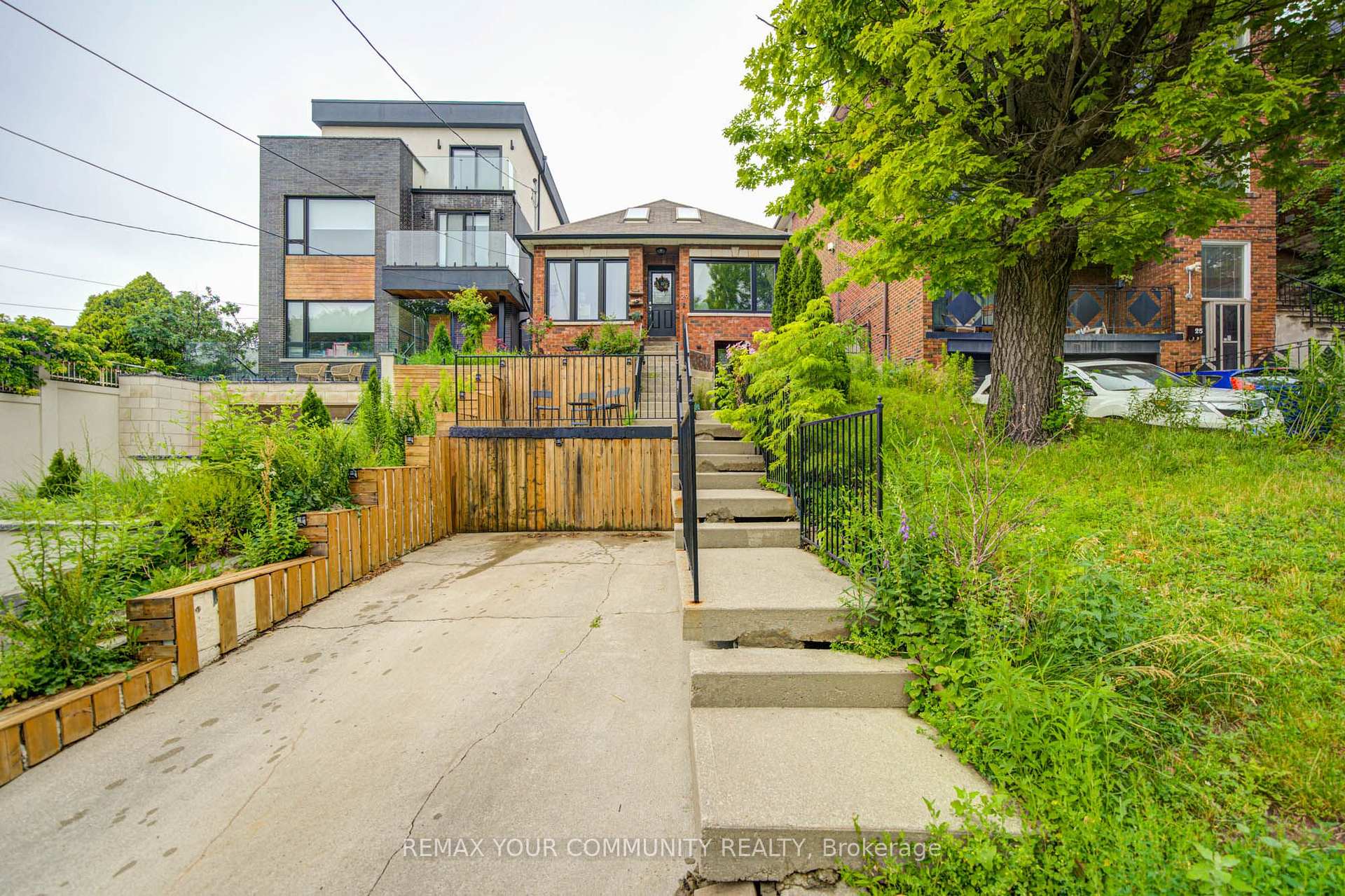 Photo 1 of Unit Main, 29 Ennerdale Road, Toronto, Caledonia-Fairbank — HOMEH