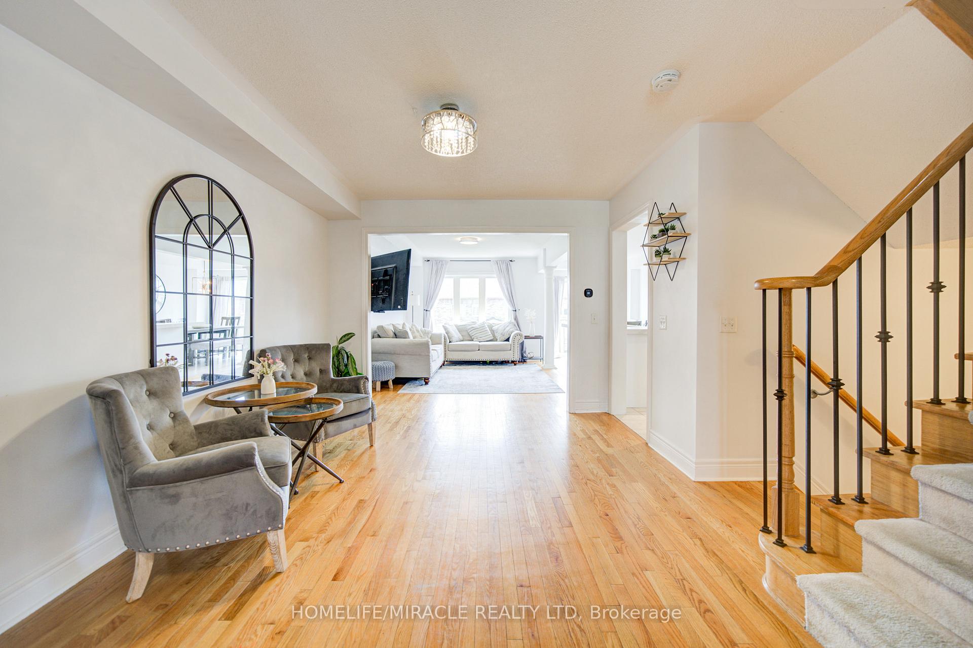 Photo 6 of 57 Kersey Crescent, Clarington, Courtice — HOMEH