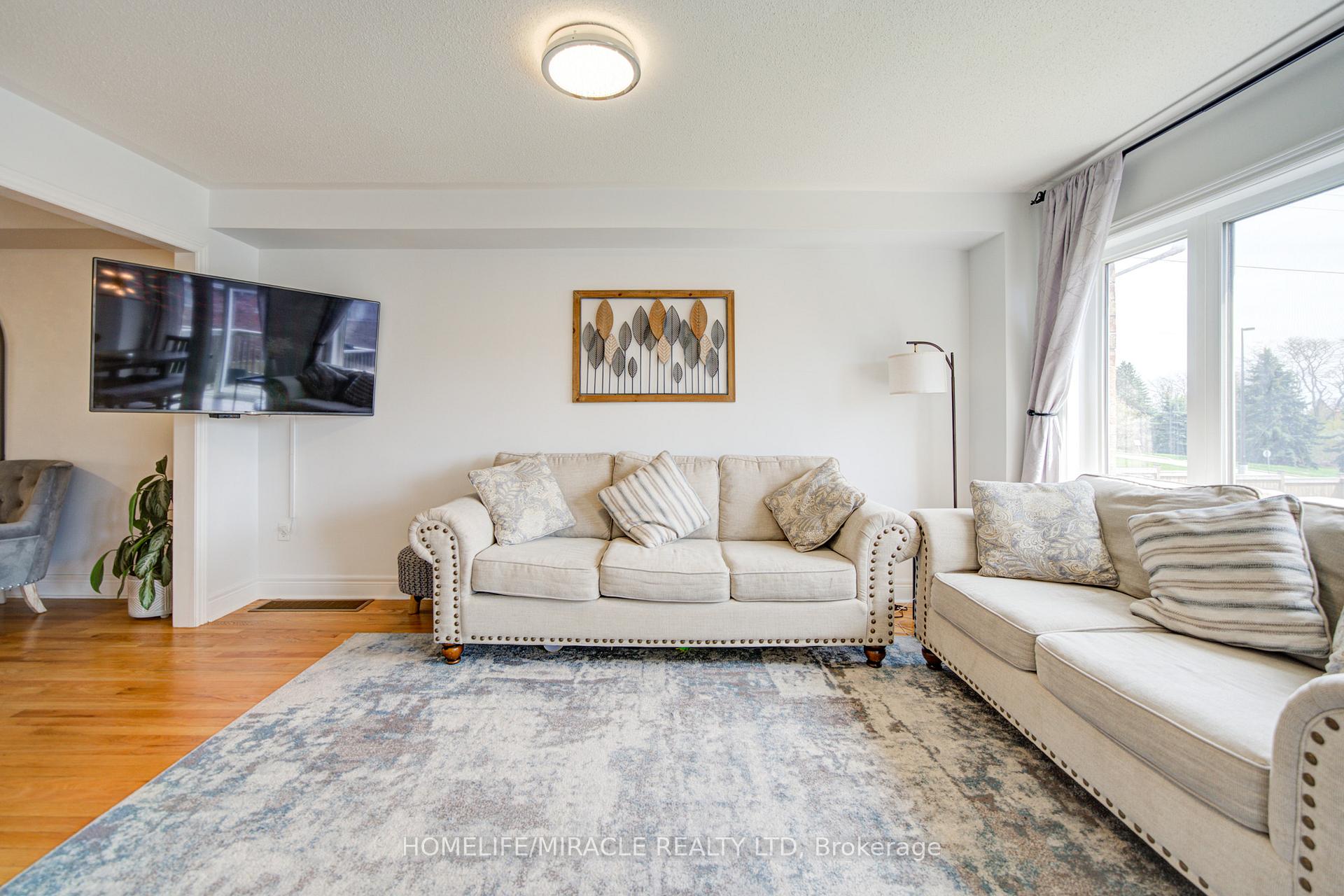 Photo 15 of 57 Kersey Crescent, Clarington, Courtice — HOMEH