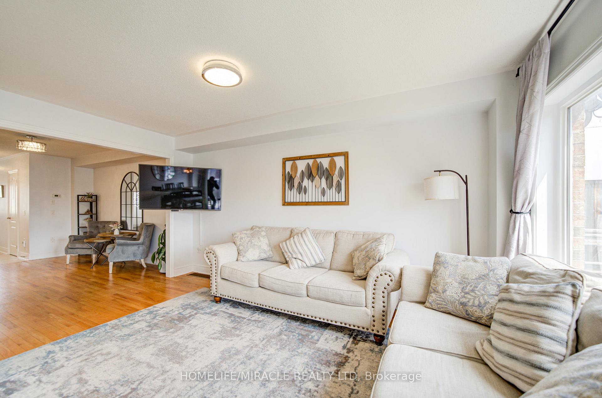 Photo 17 of 57 Kersey Crescent, Clarington, Courtice — HOMEH
