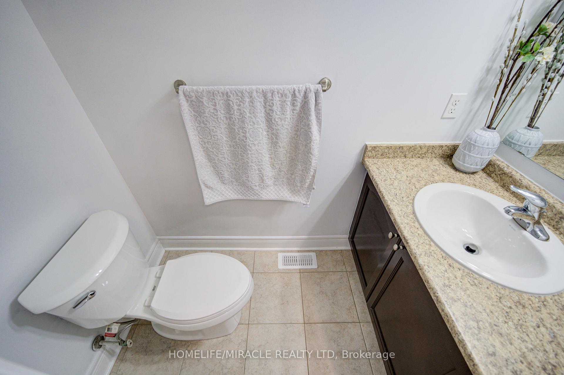 Photo 22 of 57 Kersey Crescent, Clarington, Courtice — HOMEH
