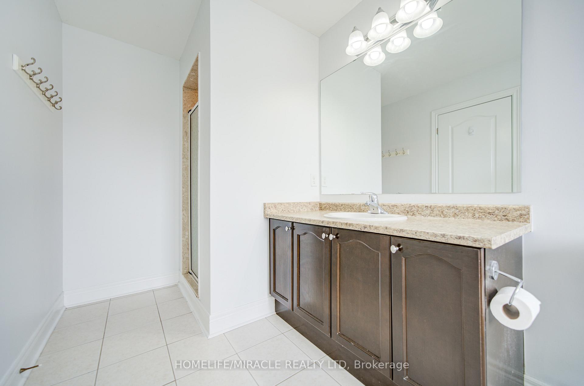 Photo 37 of 57 Kersey Crescent, Clarington, Courtice — HOMEH