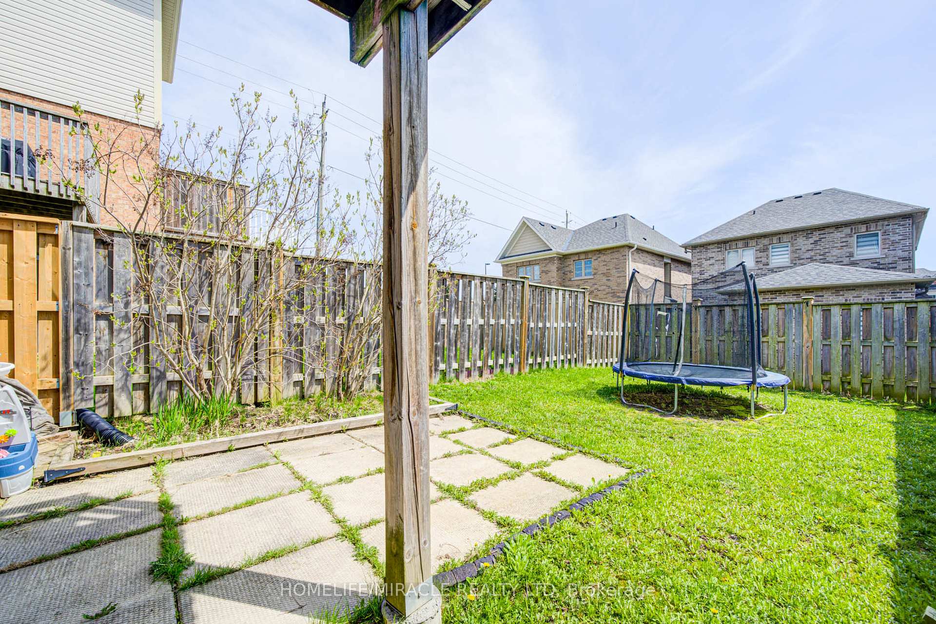 Photo 47 of 57 Kersey Crescent, Clarington, Courtice — HOMEH