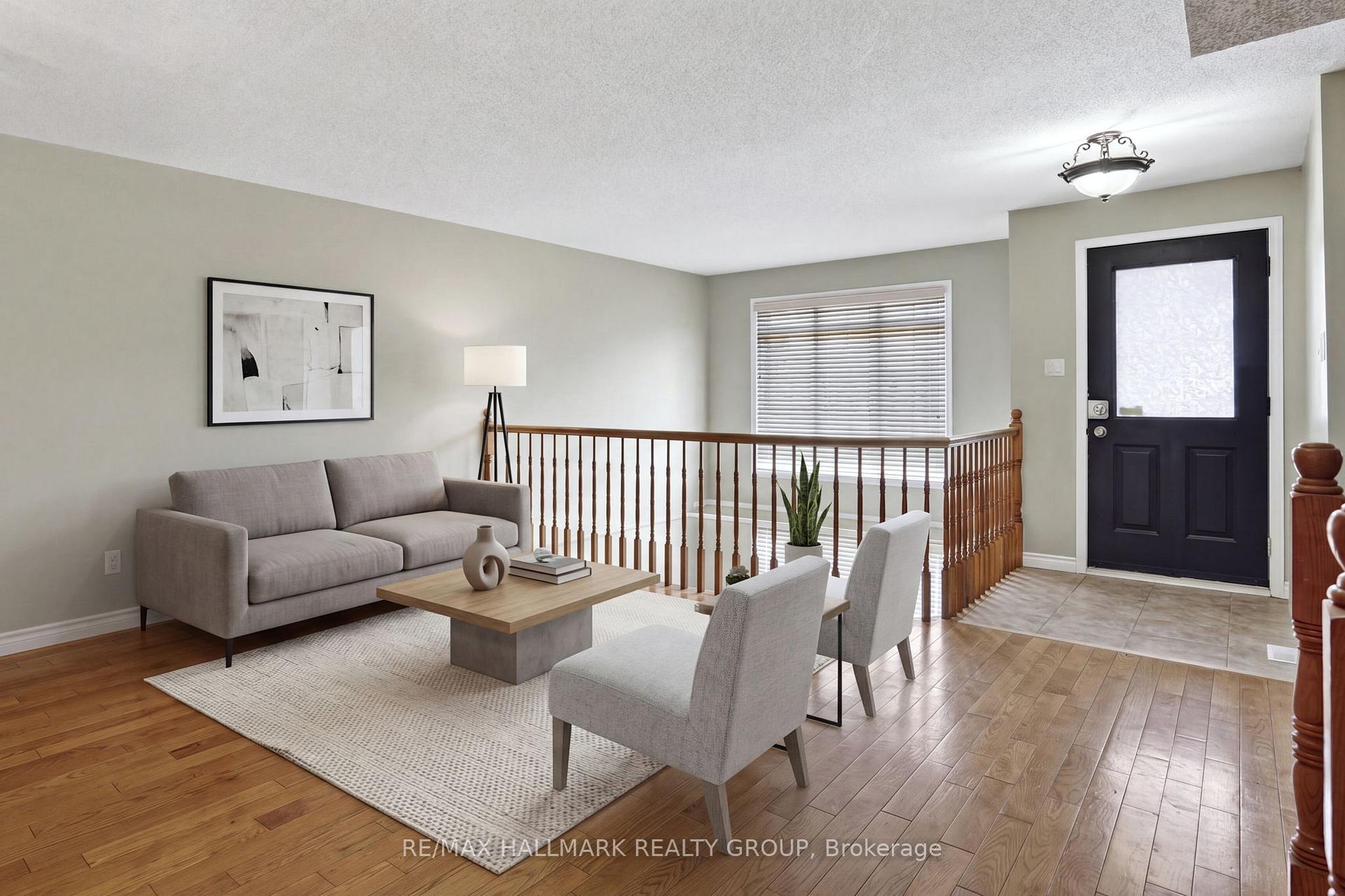 Photo 4 of 62 Briston Private, Ottawa, Hunt Club Park — HOMEH