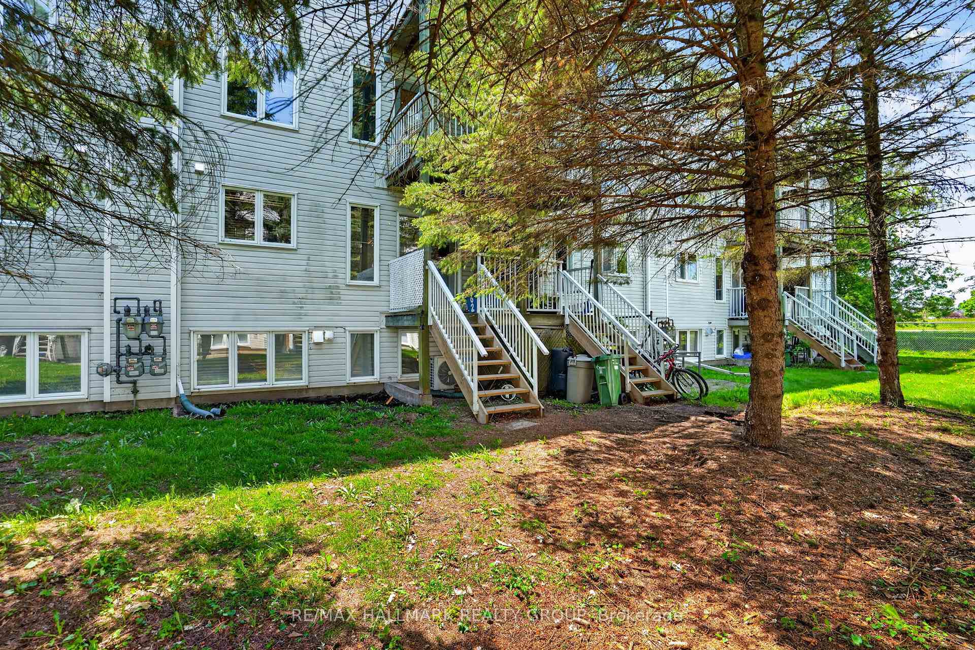 Photo 13 of 62 Briston Private, Ottawa, Hunt Club Park — HOMEH
