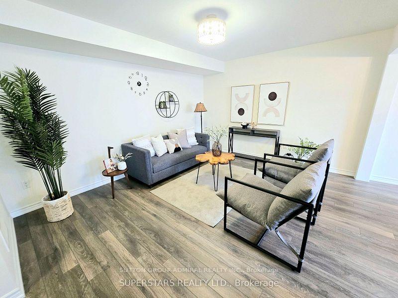 Photo 8 of 17 Bluegill Crescent, Whitby, Rural Whitby — HOMEH