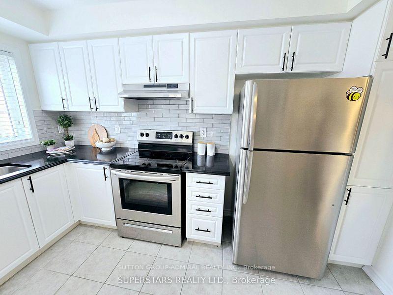 Photo 17 of 17 Bluegill Crescent, Whitby, Rural Whitby — HOMEH