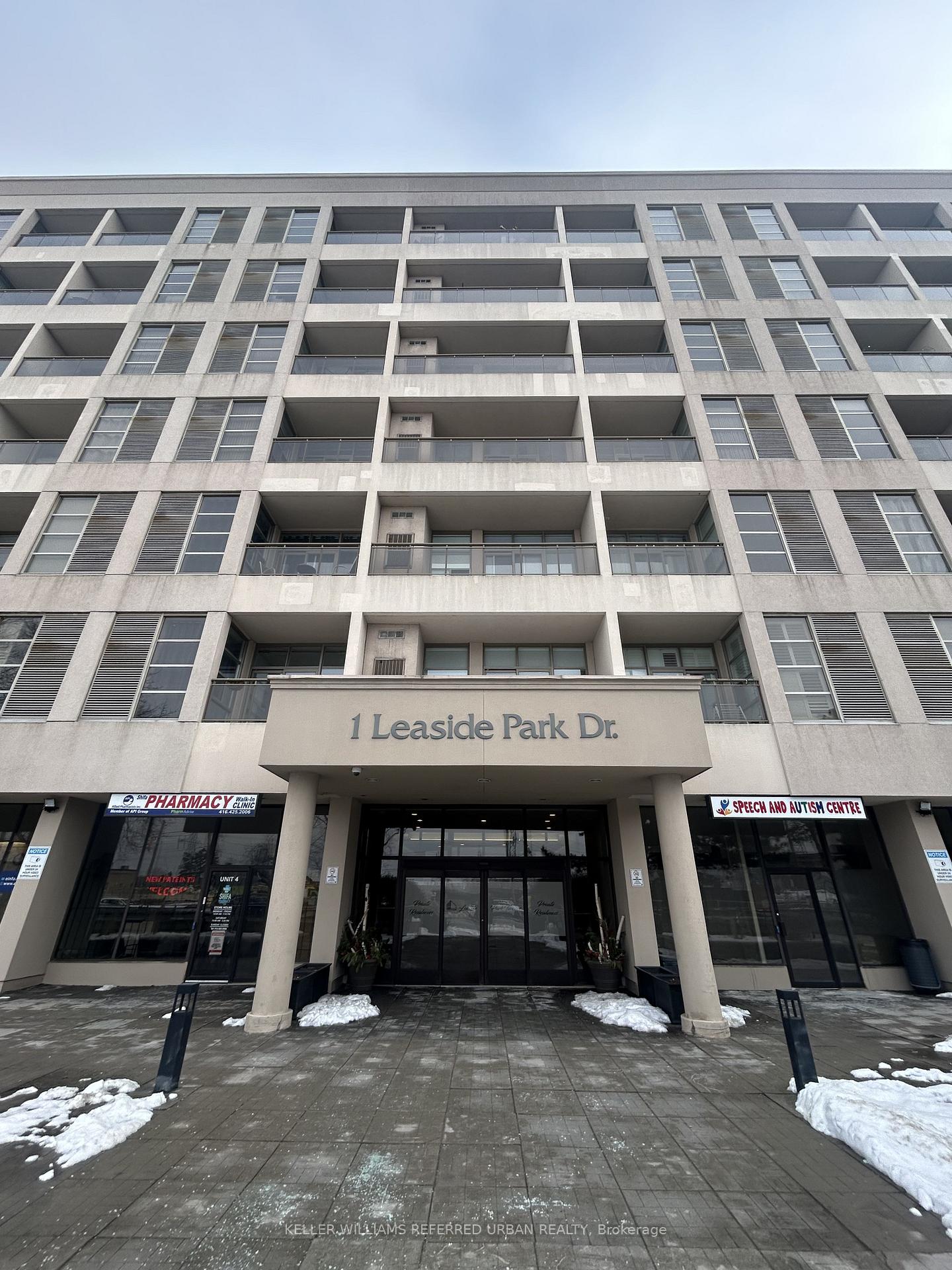 Photo 8 of Unit 408, 1 Leaside Park Drive, Toronto, Thorncliffe Park — HOMEH