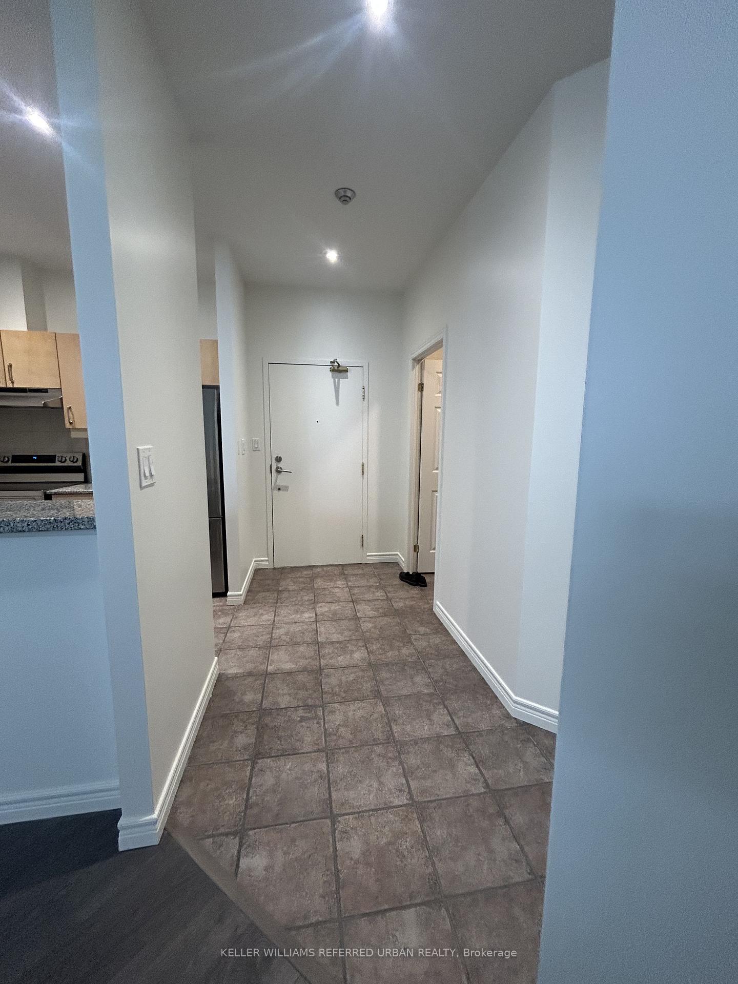 Photo 2 of Unit 408, 1 Leaside Park Drive, Toronto, Thorncliffe Park — HOMEH
