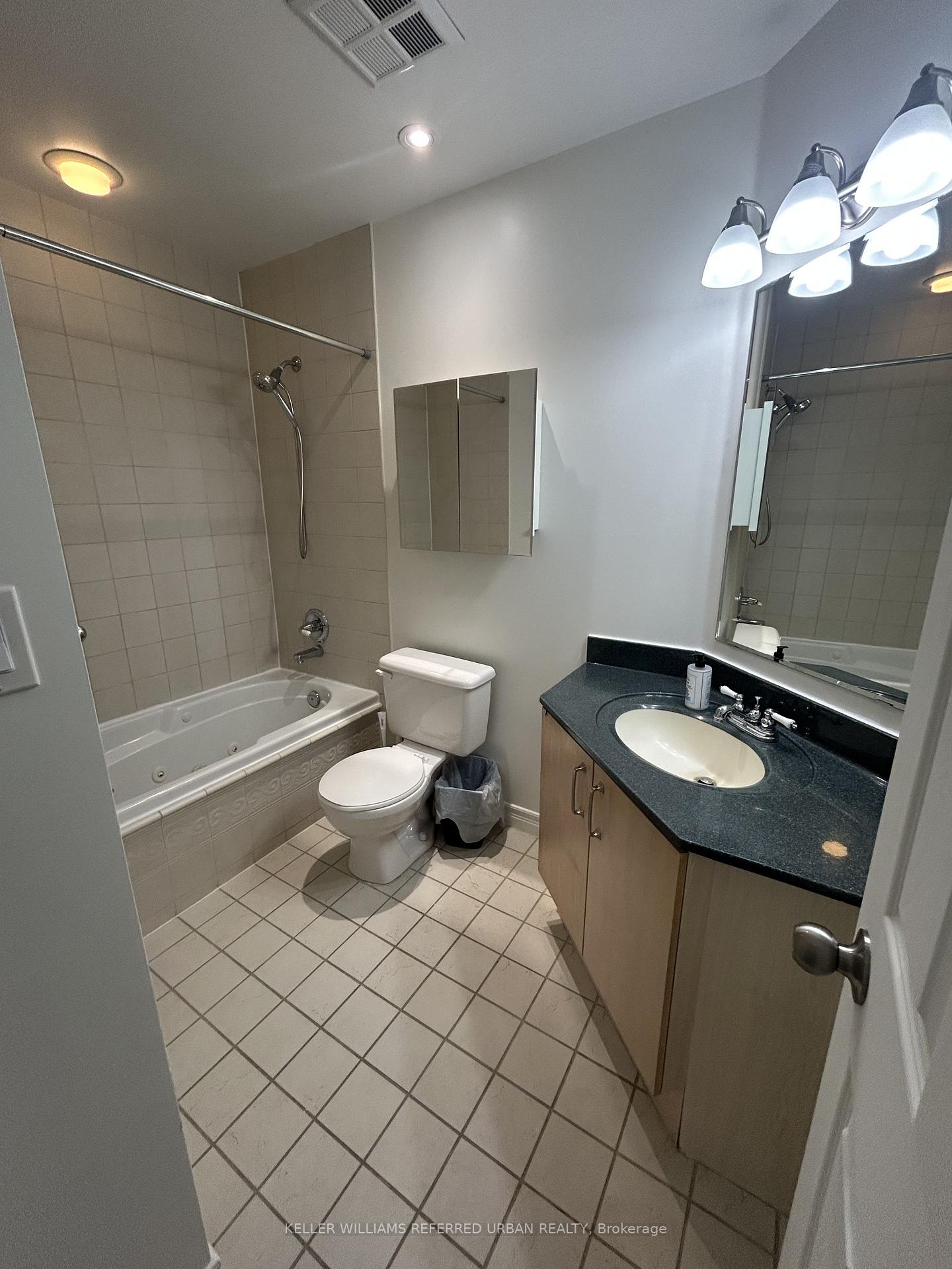 Photo 11 of Unit 408, 1 Leaside Park Drive, Toronto, Thorncliffe Park — HOMEH