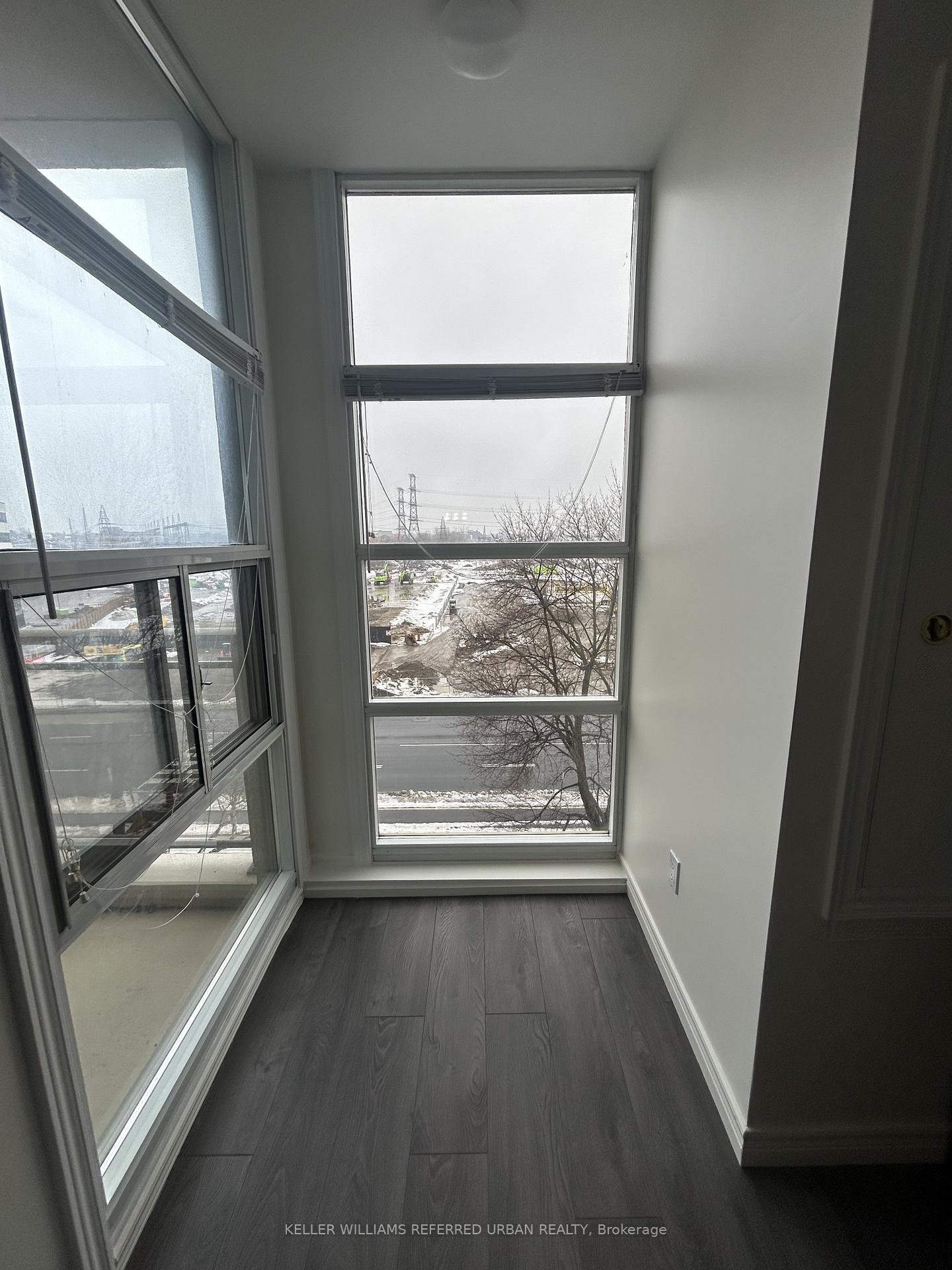 Photo 13 of Unit 408, 1 Leaside Park Drive, Toronto, Thorncliffe Park — HOMEH
