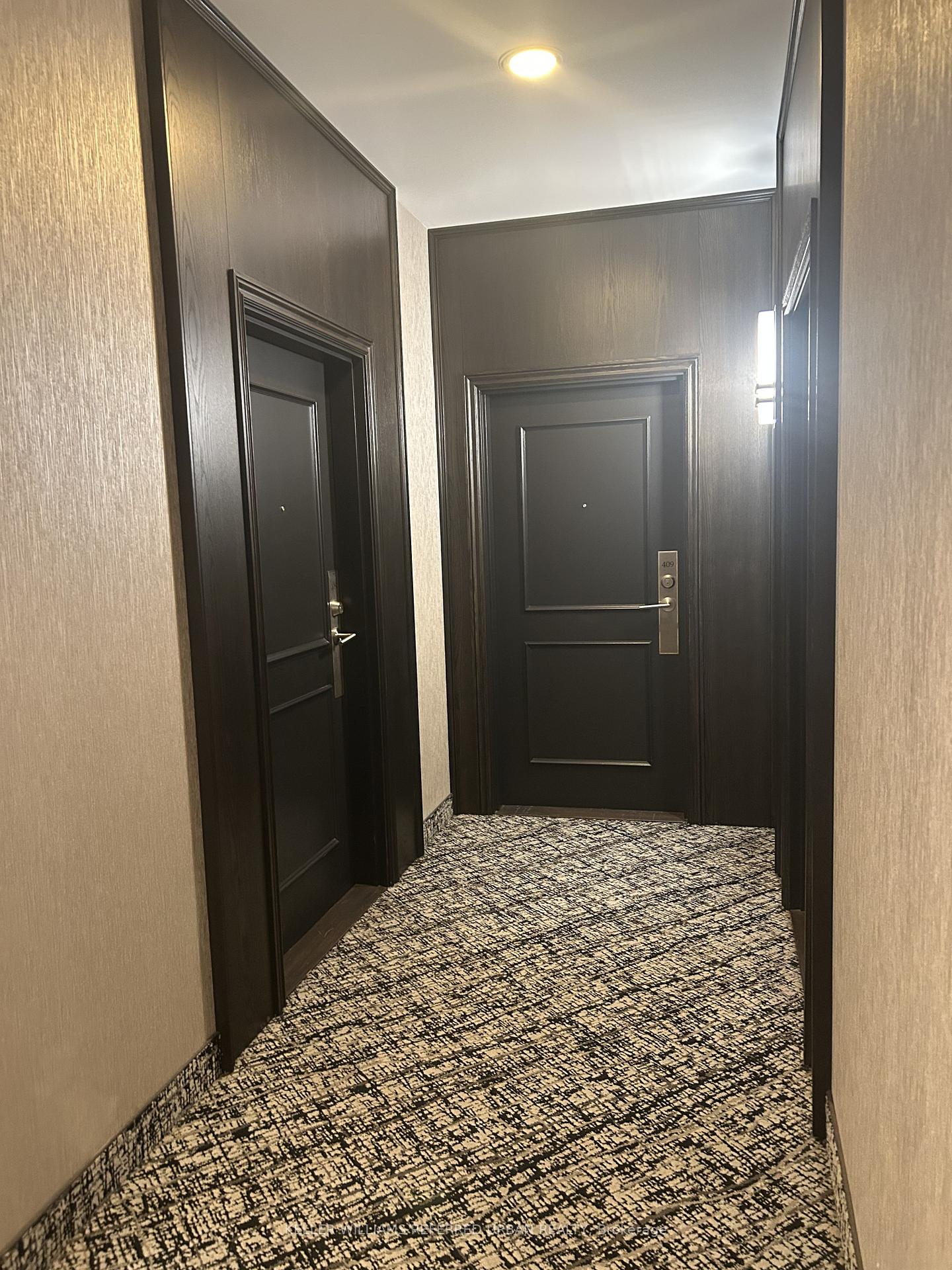 Photo 6 of Unit 408, 1 Leaside Park Drive, Toronto, Thorncliffe Park — HOMEH