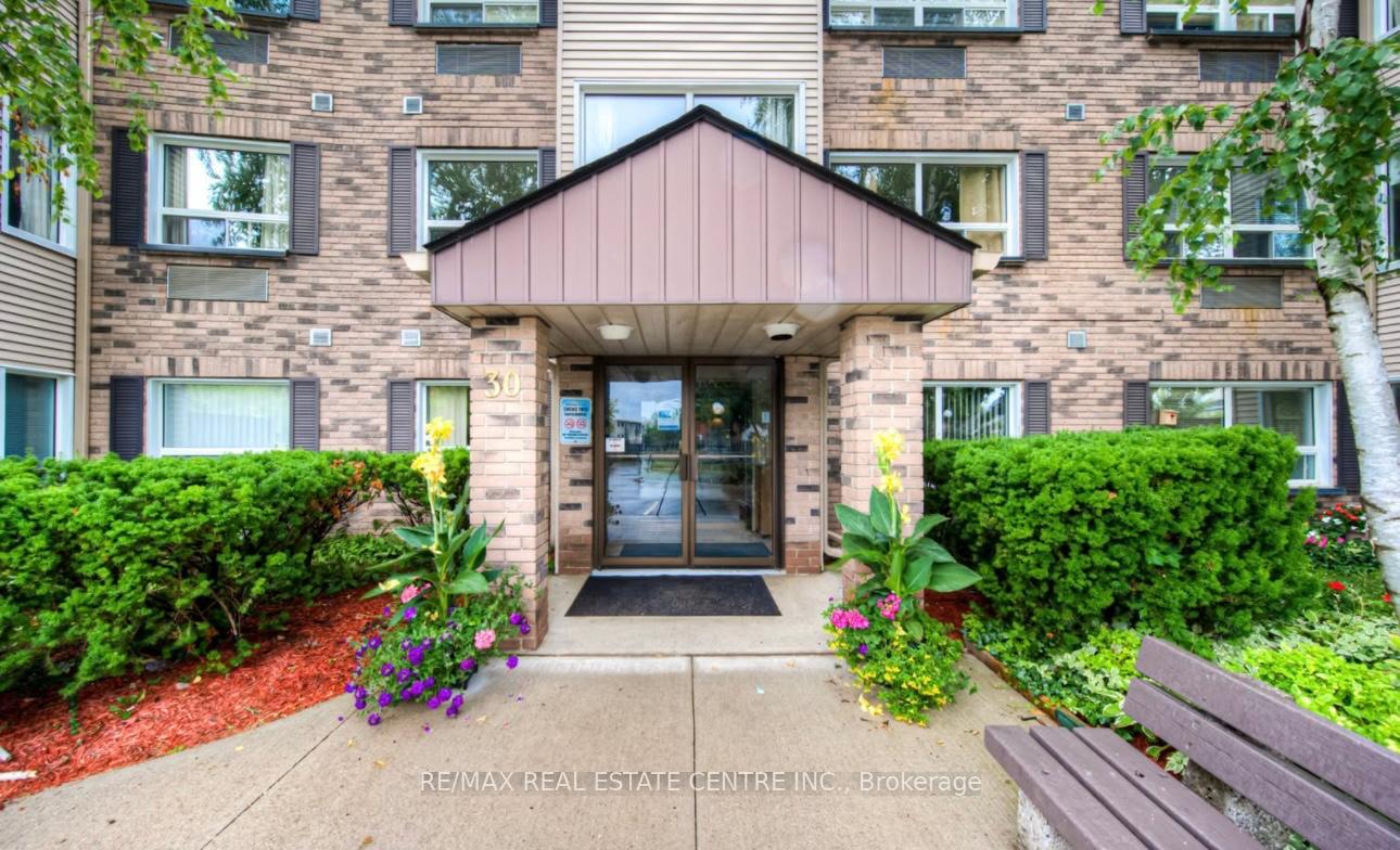 Photo 6 of Unit 107, 30 Hugo Crescent, Kitchener, Southdale — HOMEH