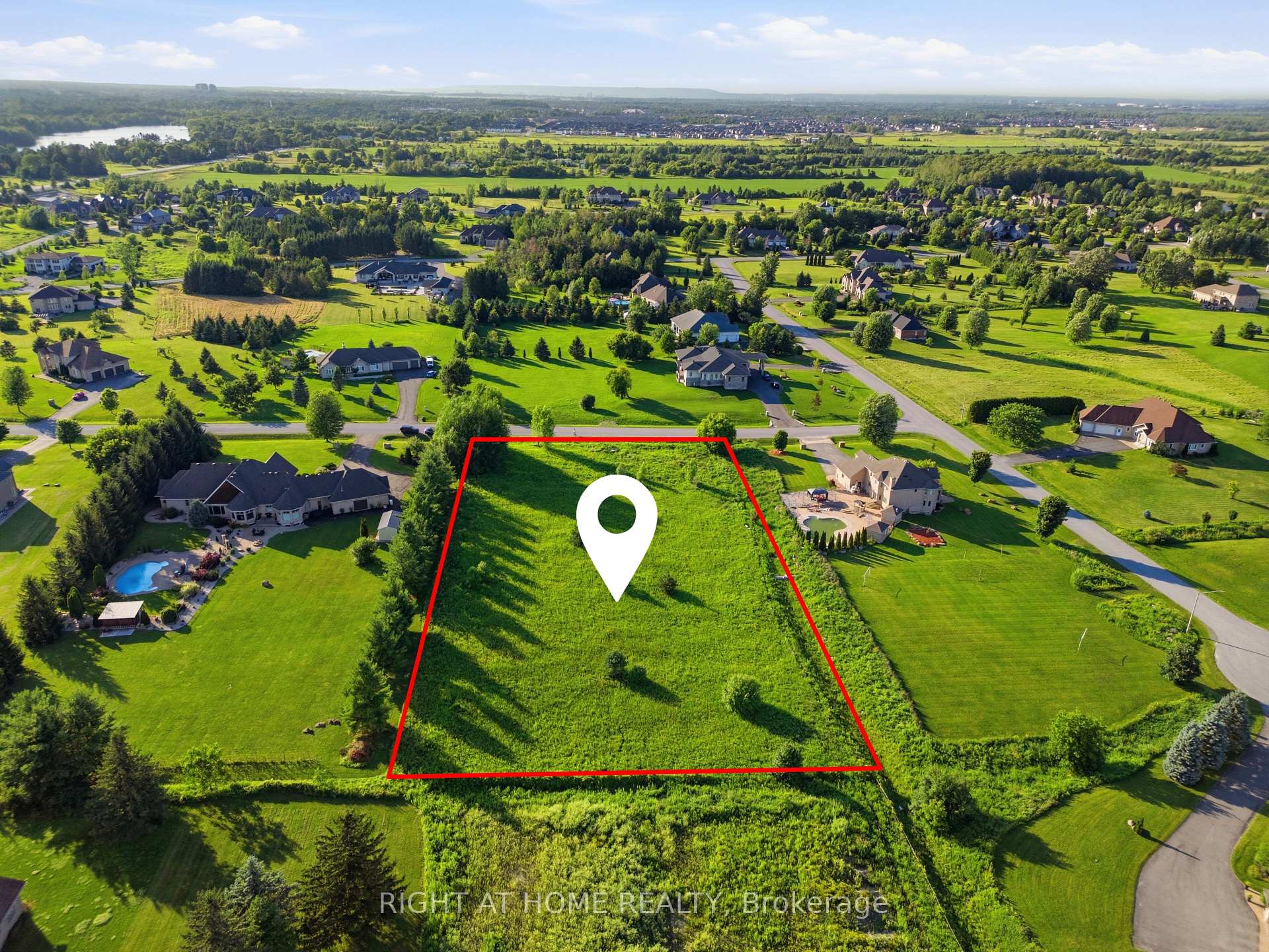 Photo 2 of 656 Caracara Drive, Ottawa, Manotick East to Manotick Station — HOMEH