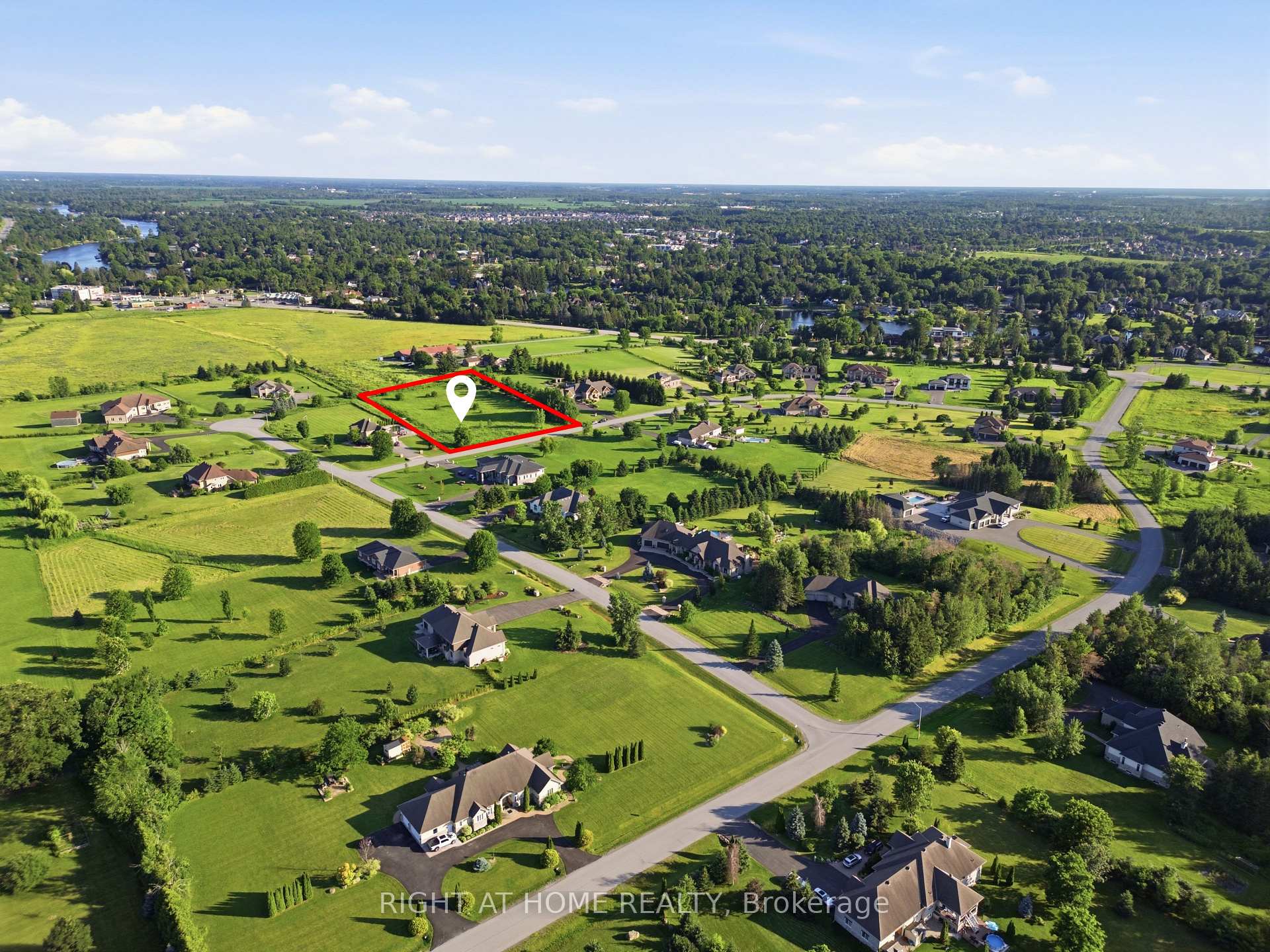 Photo 3 of 656 Caracara Drive, Ottawa, Manotick East to Manotick Station — HOMEH