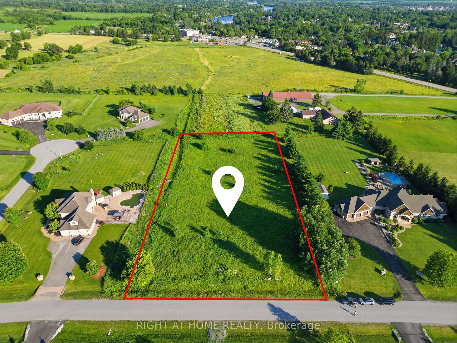 Photo 5 of 656 Caracara Drive, Ottawa, Manotick East to Manotick Station — HOMEH