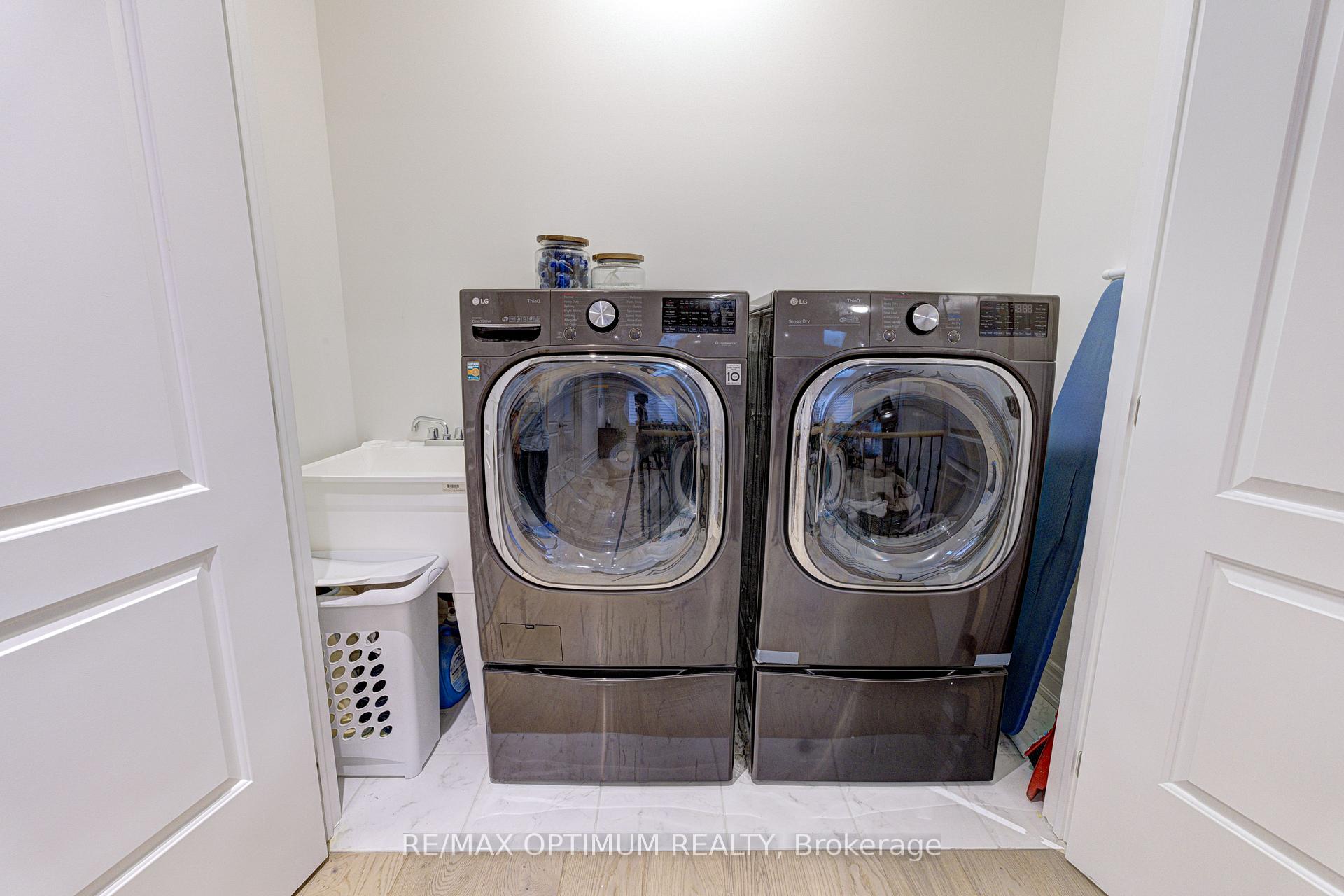 Photo 38 of 3 Hackwood Heights, Brampton, Northwest Brampton — HOMEH