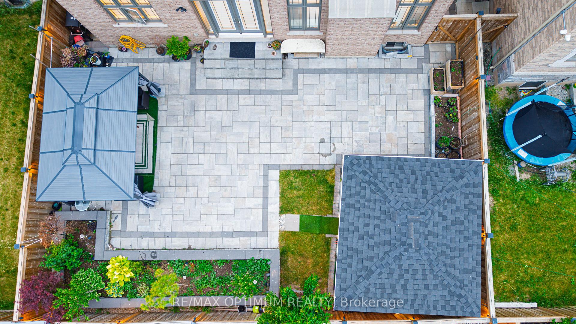 Photo 43 of 3 Hackwood Heights, Brampton, Northwest Brampton — HOMEH
