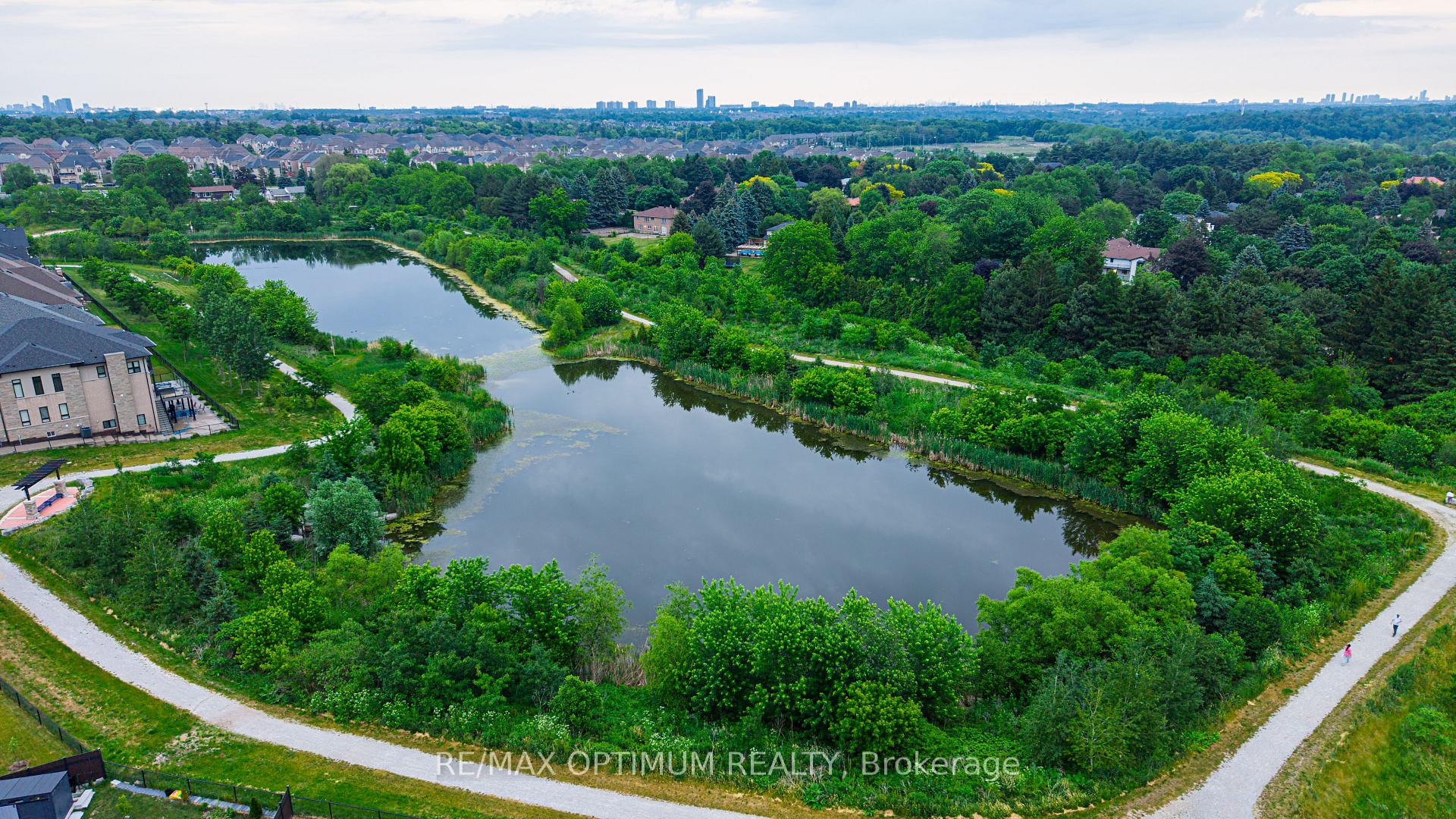 Photo 47 of 3 Hackwood Heights, Brampton, Northwest Brampton — HOMEH