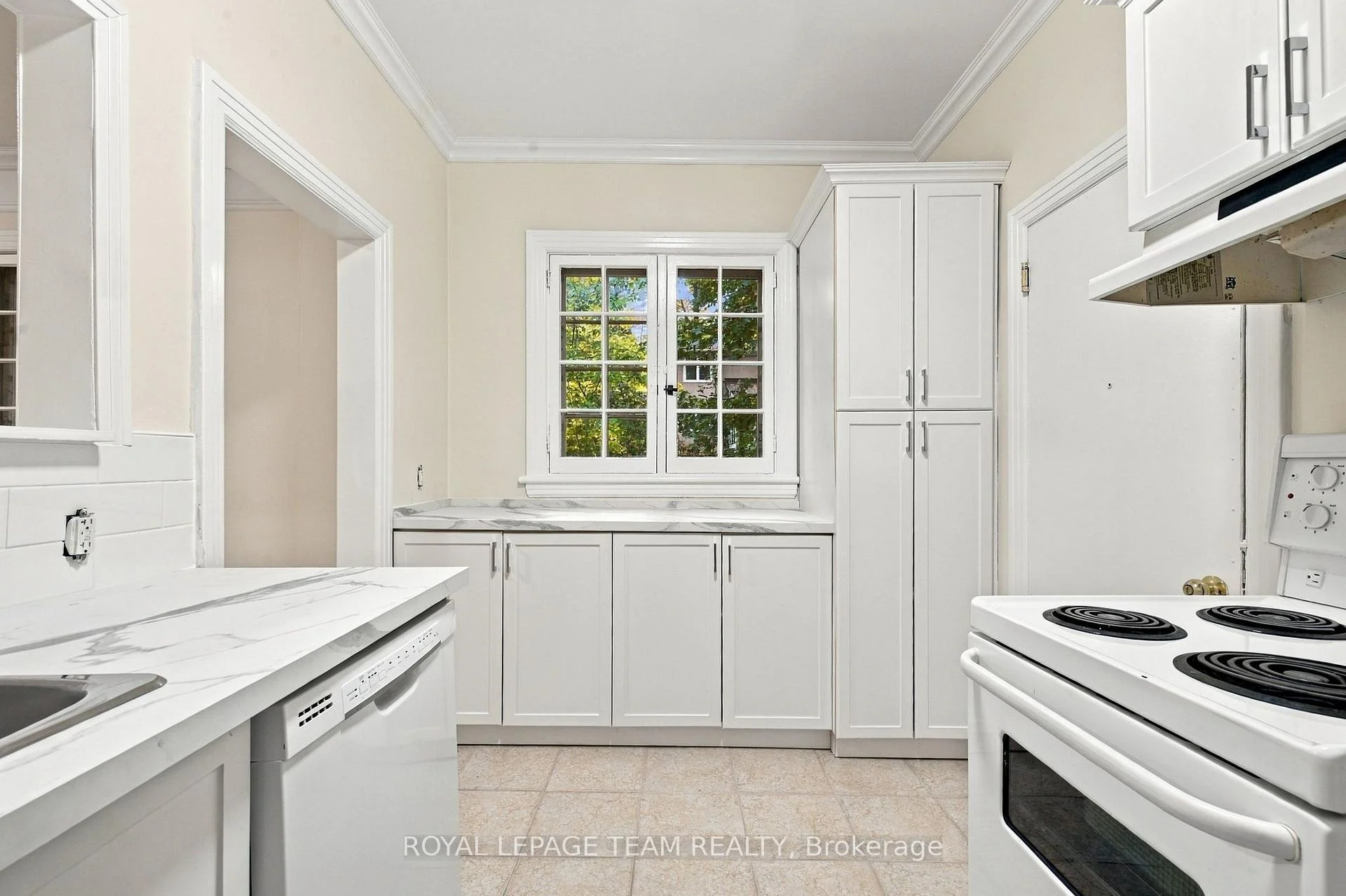 Photo 24 of 480 Oakhill Road, Ottawa, Rockcliffe — HOMEH