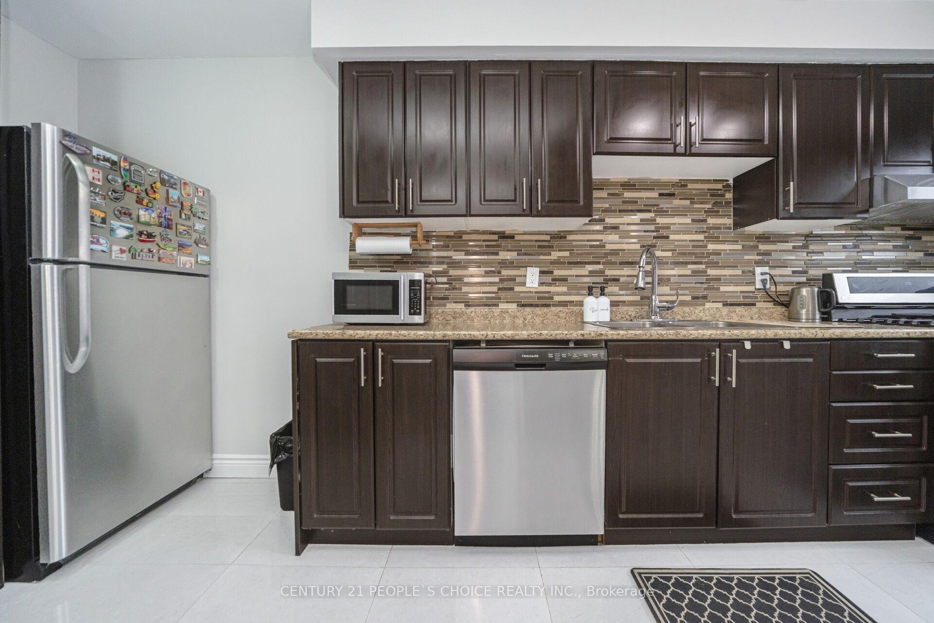 Photo 16 of 10 Eden Park Drive, Brampton, Southgate — HOMEH