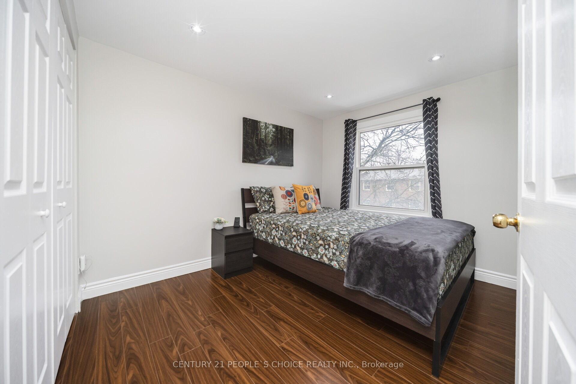 Photo 34 of 10 Eden Park Drive, Brampton, Southgate — HOMEH