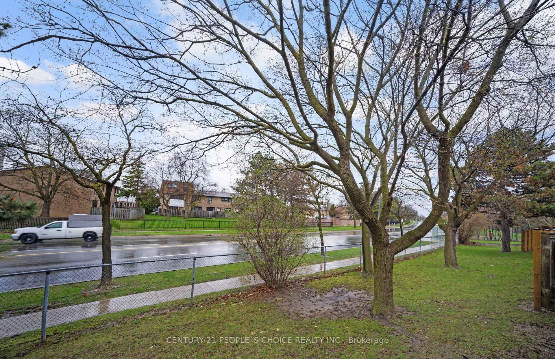 Photo 46 of 10 Eden Park Drive, Brampton, Southgate — HOMEH