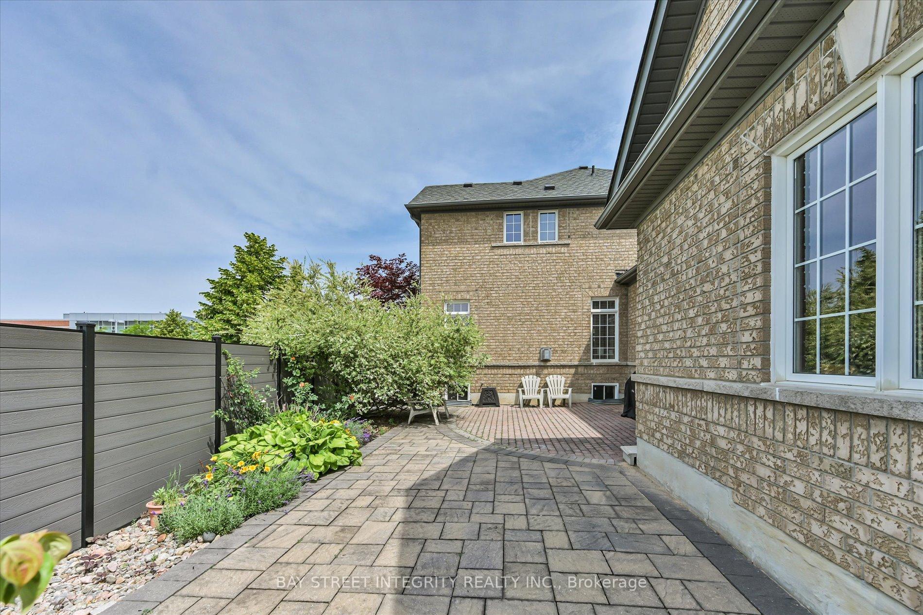 Photo 43 of 1 Autumn Glow Drive, Markham, Cornell — HOMEH
