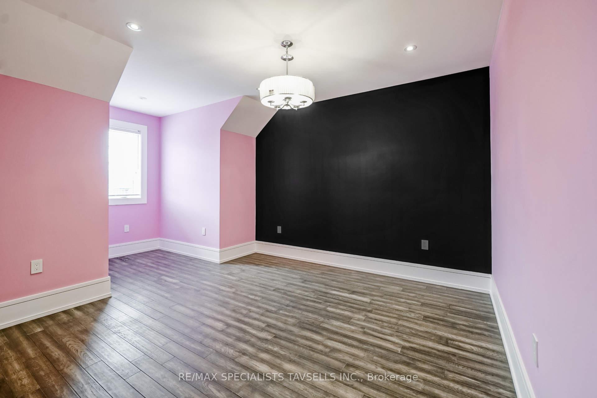 Photo 29 of 7 Dolan Drive, Caledon, Palgrave — HOMEH