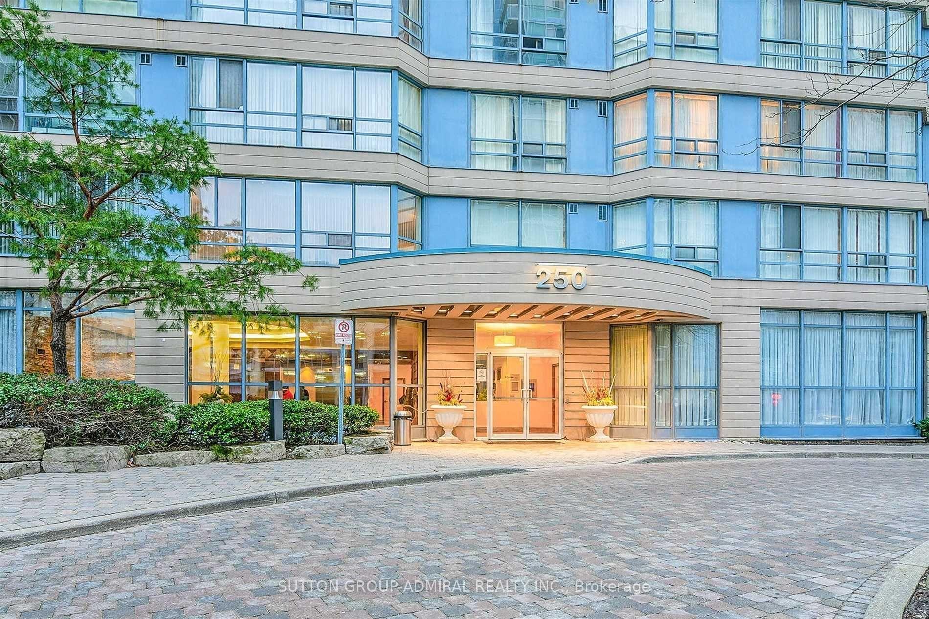 Photo 2 of Unit 104, 250 Webb Drive, Mississauga, City Centre — HOMEH